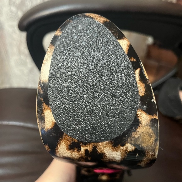 Betsey Johnson 5” Black Glitter High Heels with Satin Bows - Picture 10 of 16